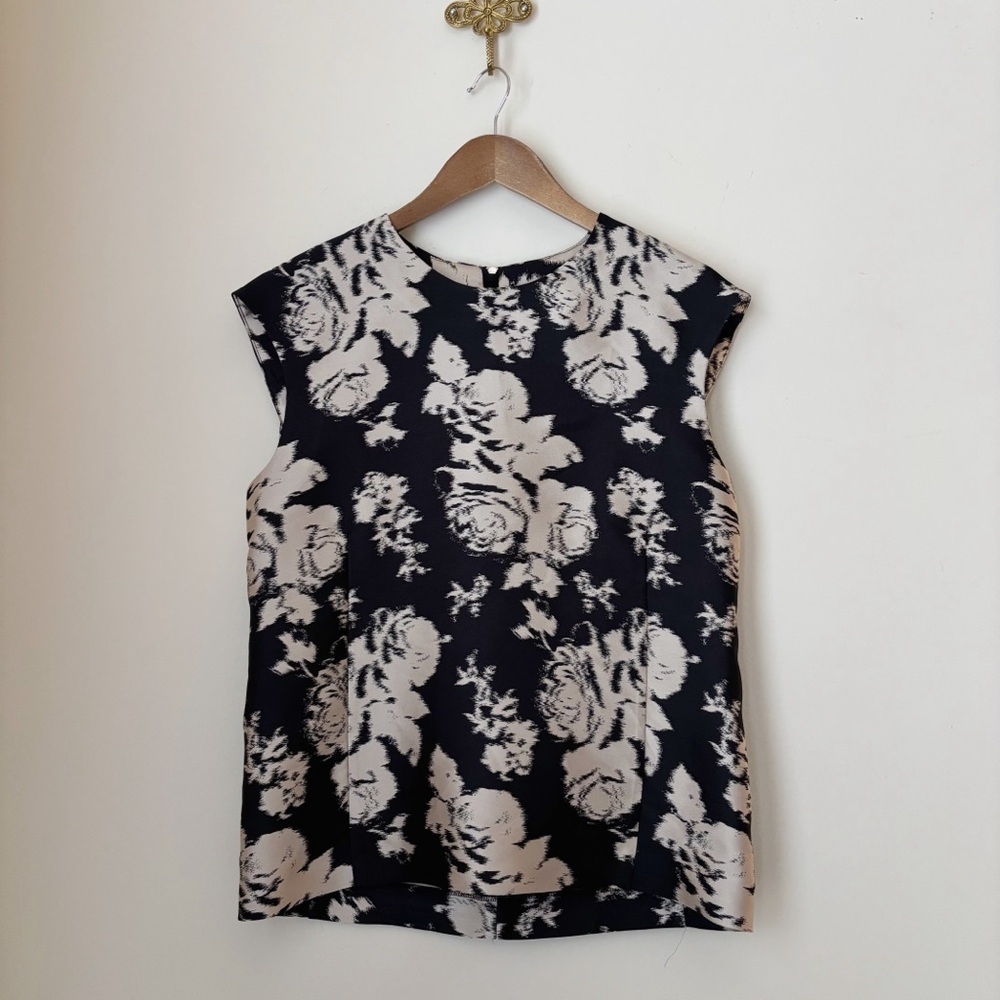 Gerard Darel Black Floral Silk Blend Cap Sleeve Top Sz 38 US 6 Luxe Workwear